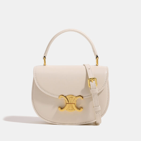 Vintage-Inspired Saddle HandBag